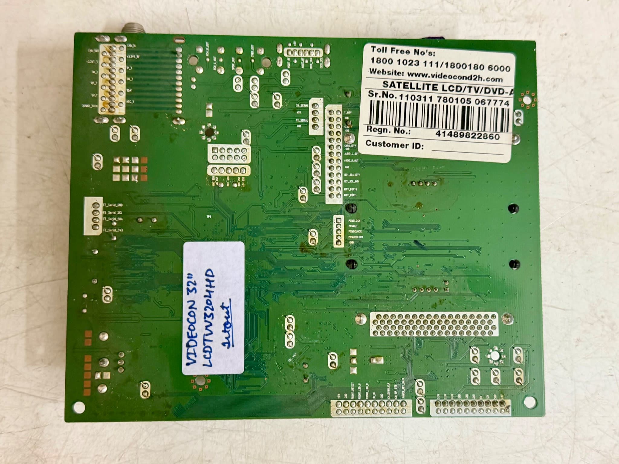 VIDEOCON LCDTVV3204HD — back