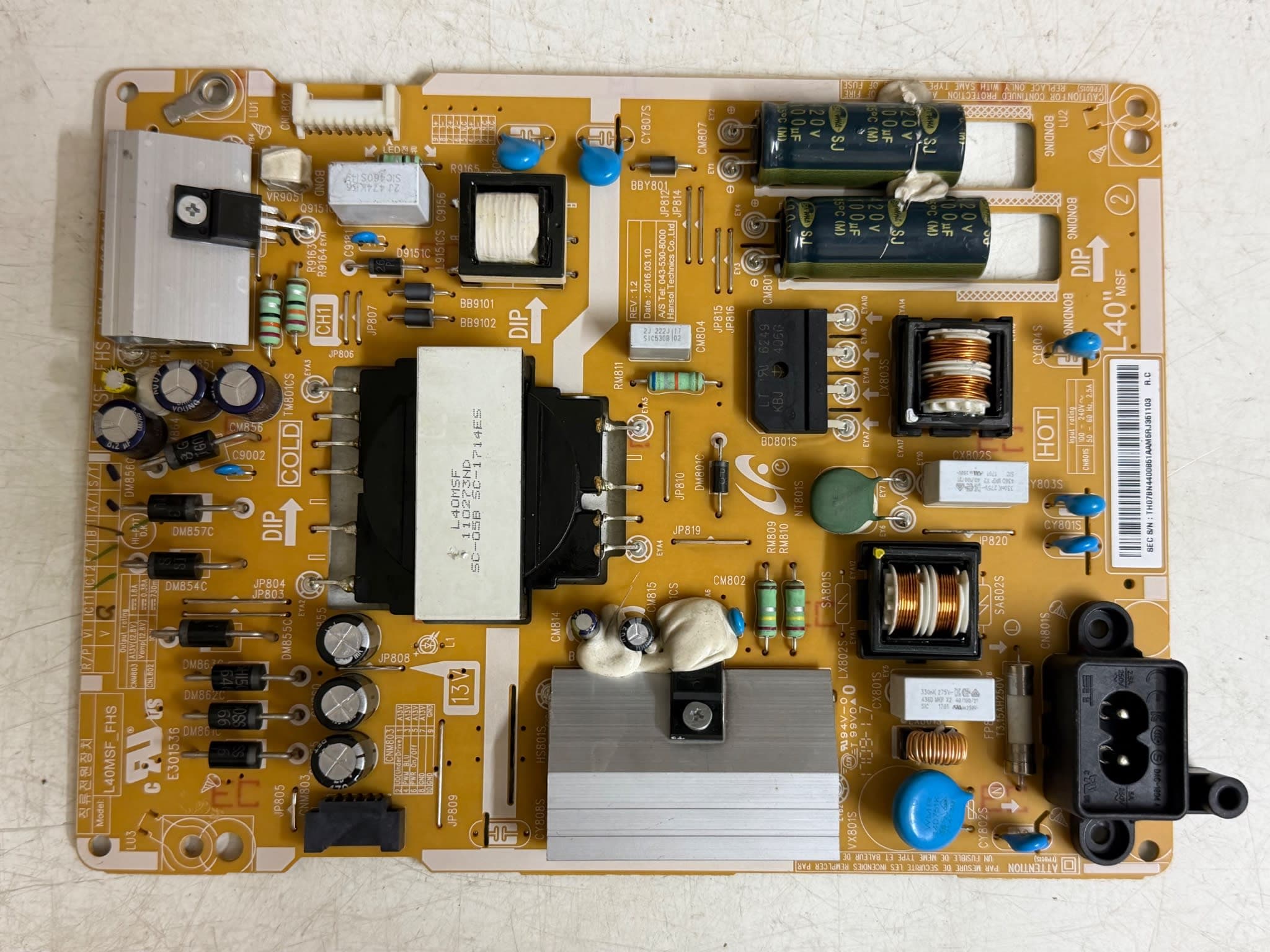 SAMSUNG 40J5200